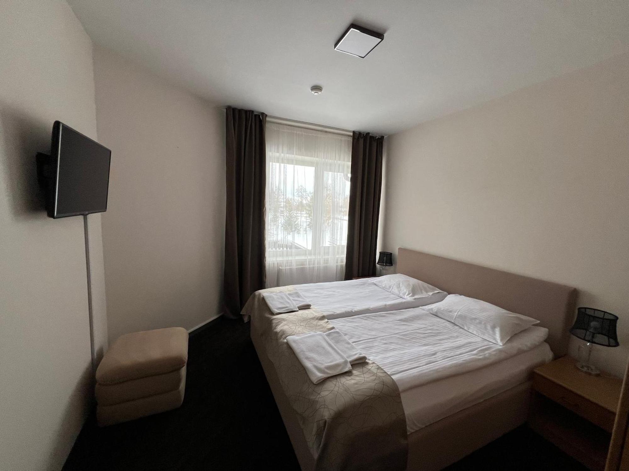 Butenas Hotel Tyla Birzai Luaran gambar